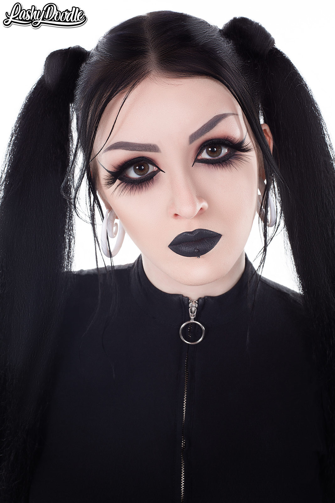 Beautiful goth make-up stock image. Image of lashes, eyes - 13947247